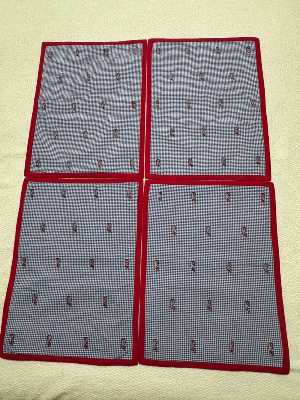 Lot of four VINEYARD VINES for Target baby whale PLACEMAT Red & Blue